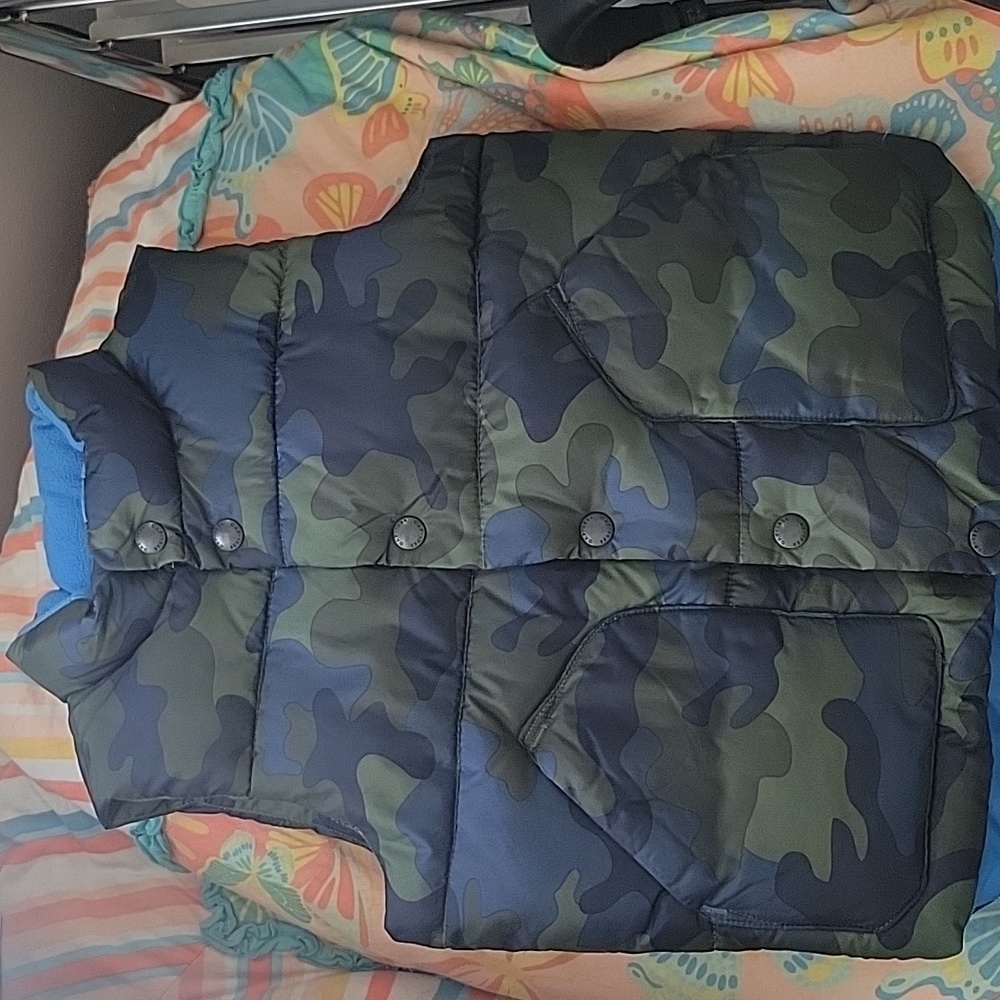 Gap Camo vest 5
